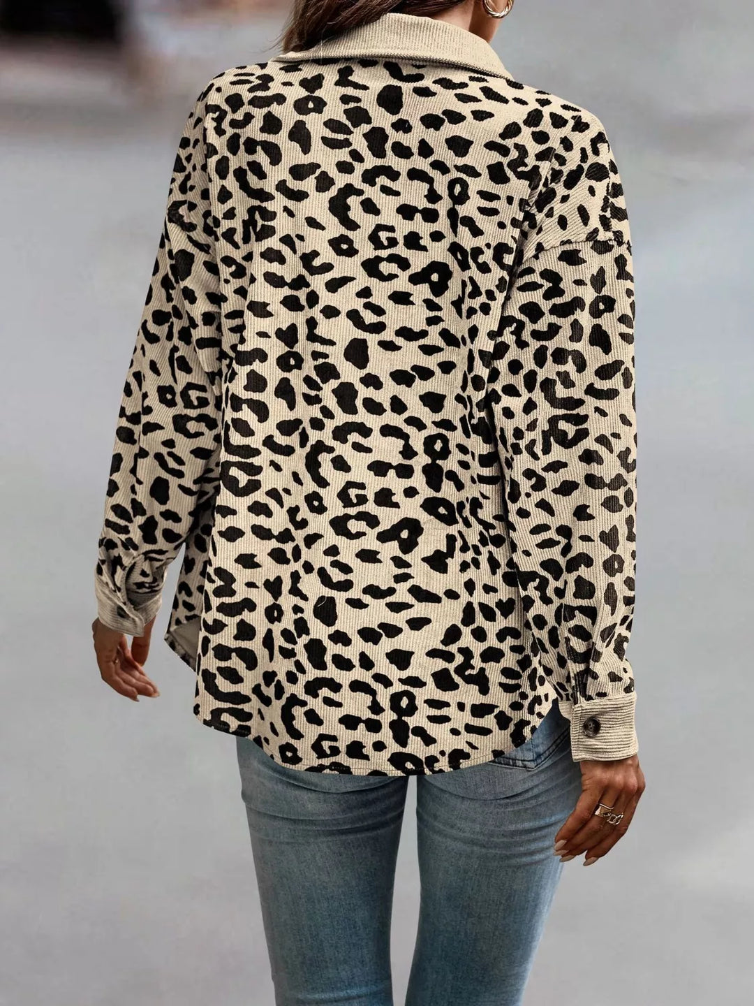 Tamara | Bunda s leopardím vzorem a knoflíky