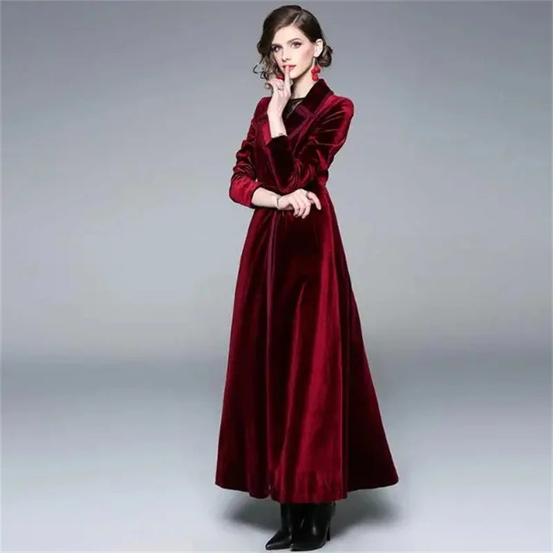 Renata II | Dlouhý sametový kabát